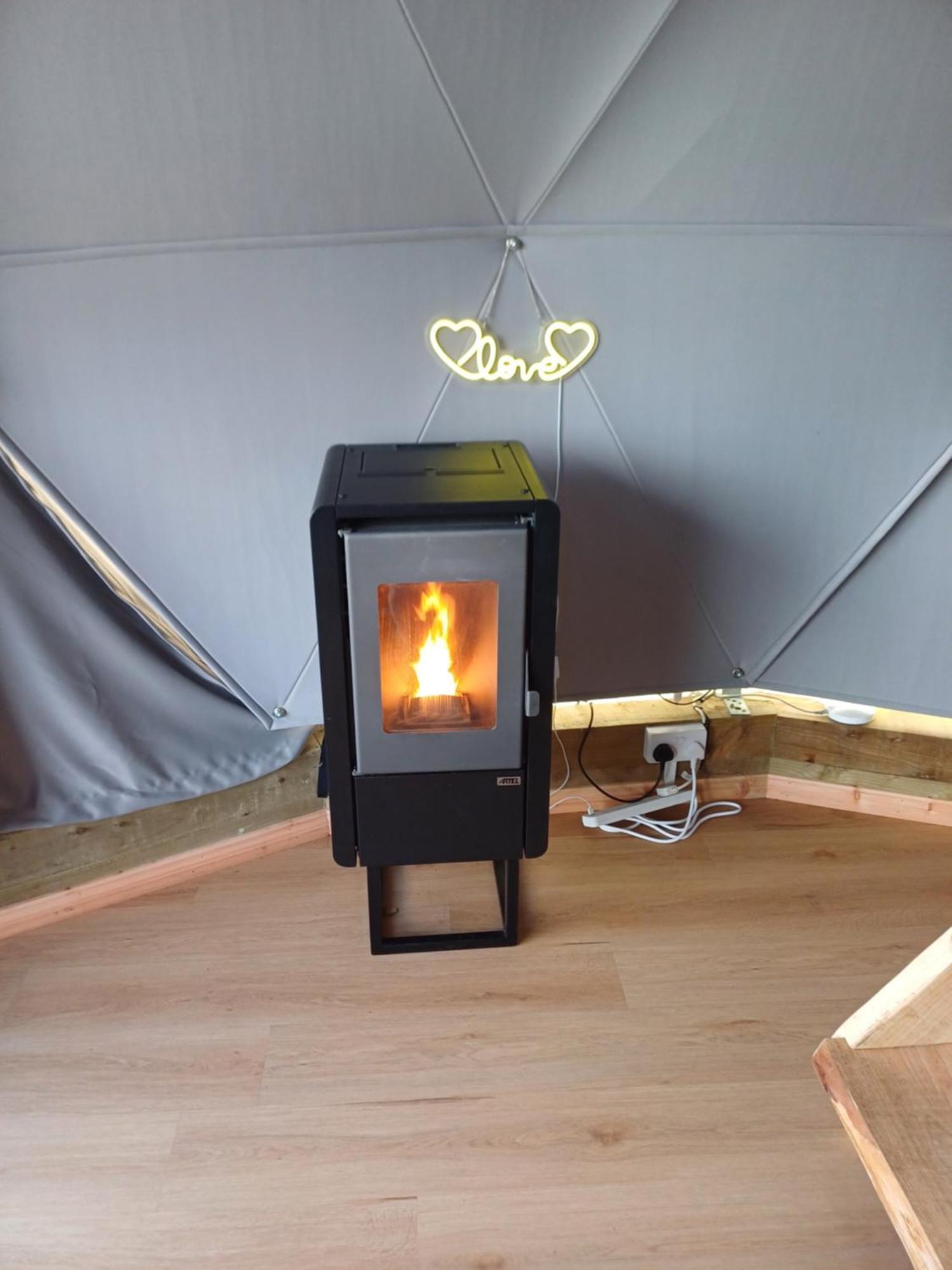 Little River Glamping Ballymoney Bagian luar foto
